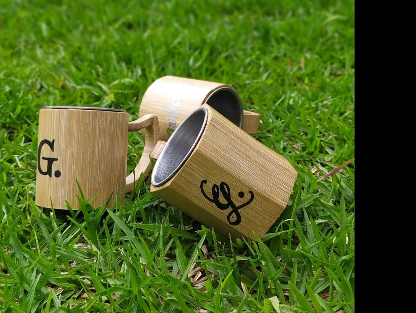 Cangkir bambu