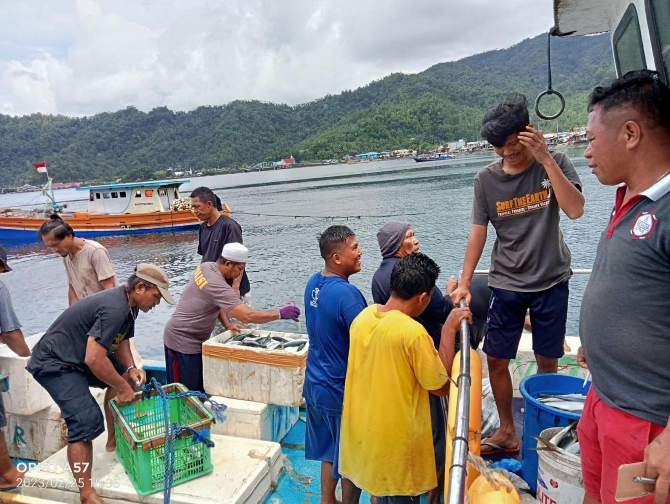 Usaha Penangkapan Ikan - Ponton BUMDes Hesang