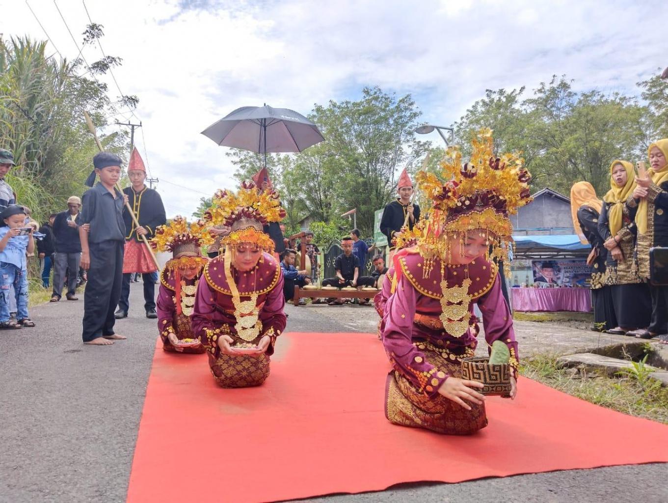 Tari Persembahan 