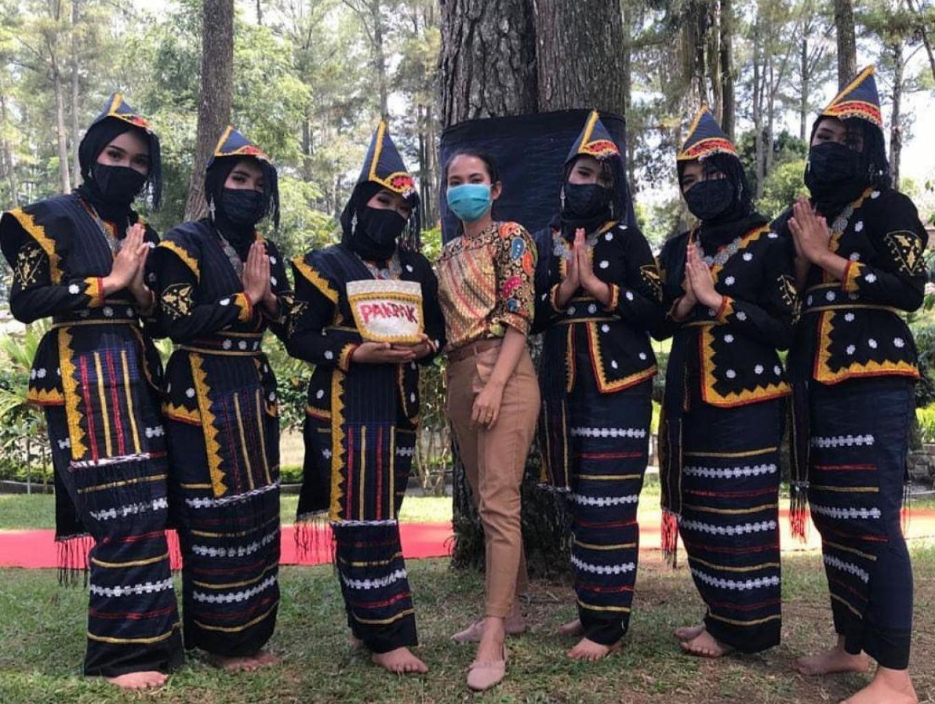 Sanggar Tari Maholi