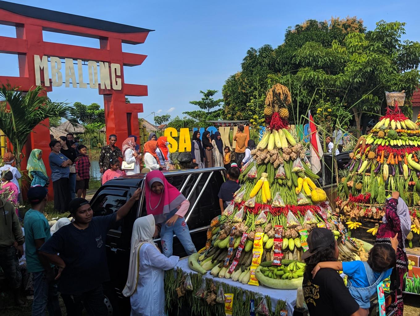 KIRAB KETUPAT DESA KESAMBI