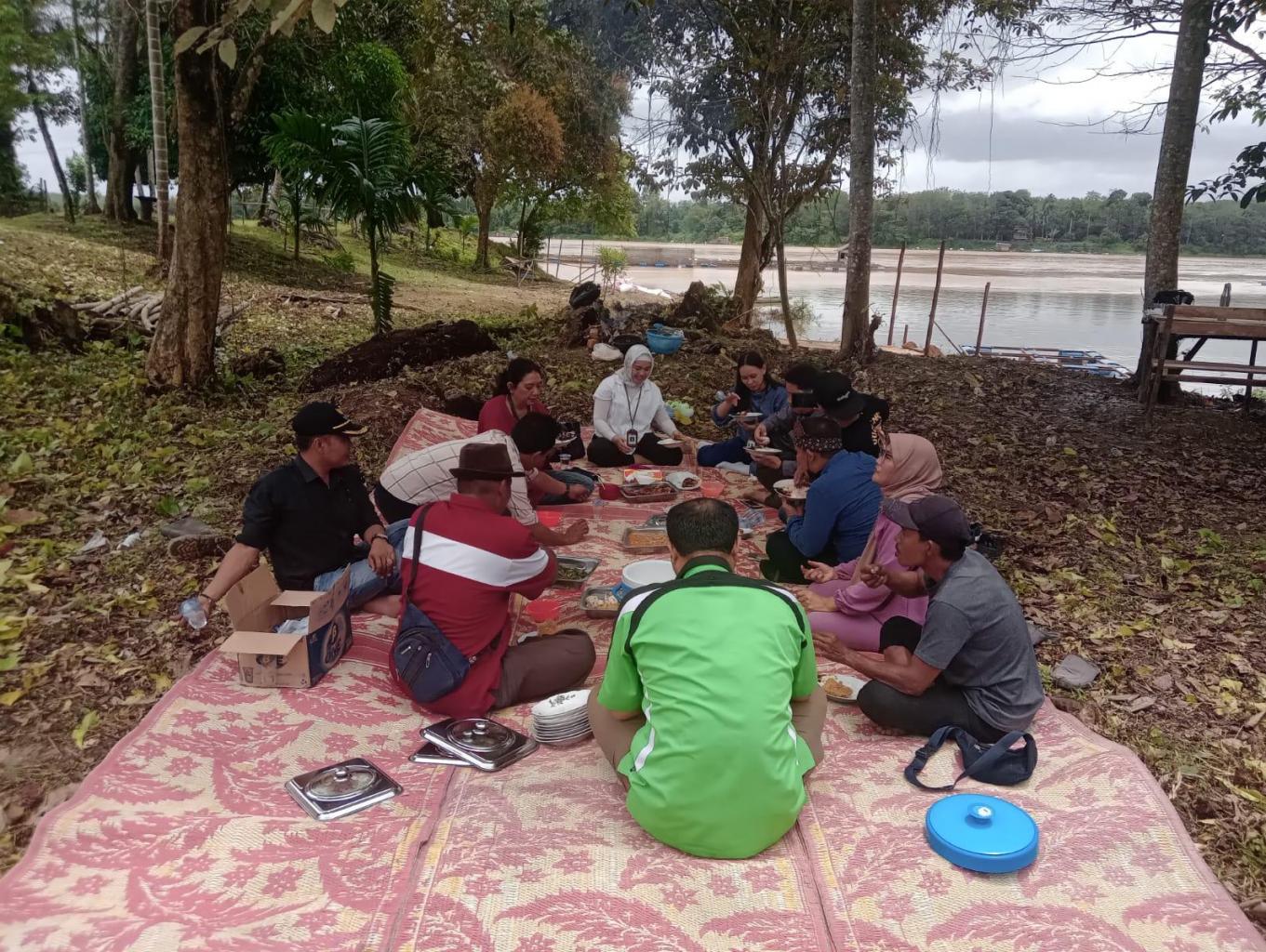 Makan Merawang
