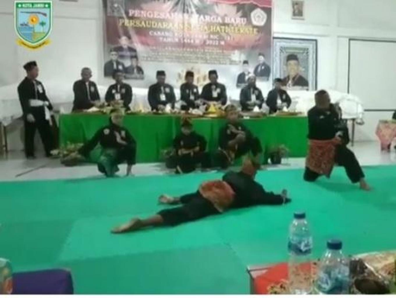 Padepokan Pencak silat Persaudaraan setia Hati RT 12 Bakung Jaya