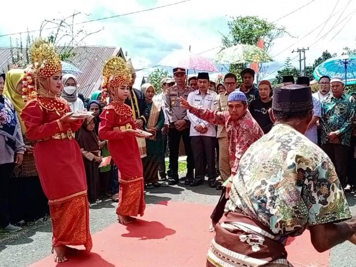 Tari dan Pencak Tradisional 