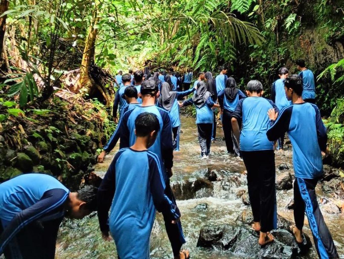 Jelajah Sungai Nyo