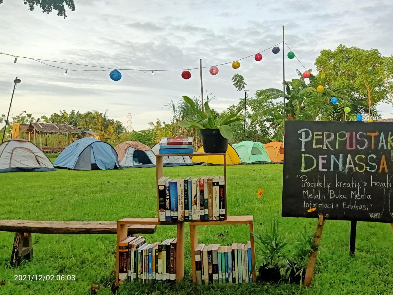 Paket Berkemah