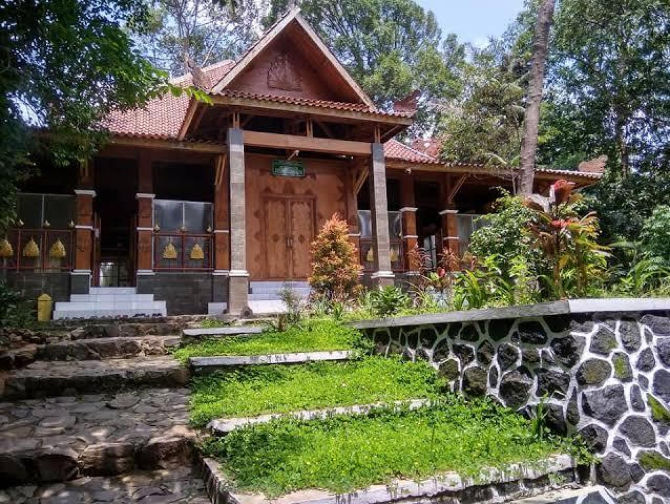 Makam Prabu Geusan Ulun, Raja Sumedang Larang