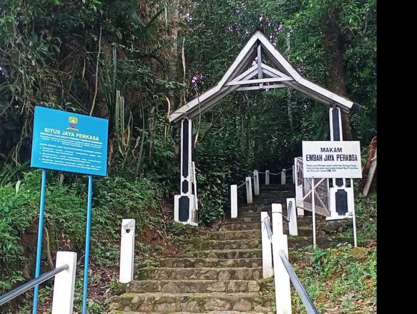 Makam/Patilasan Eyang Jaya Perkas