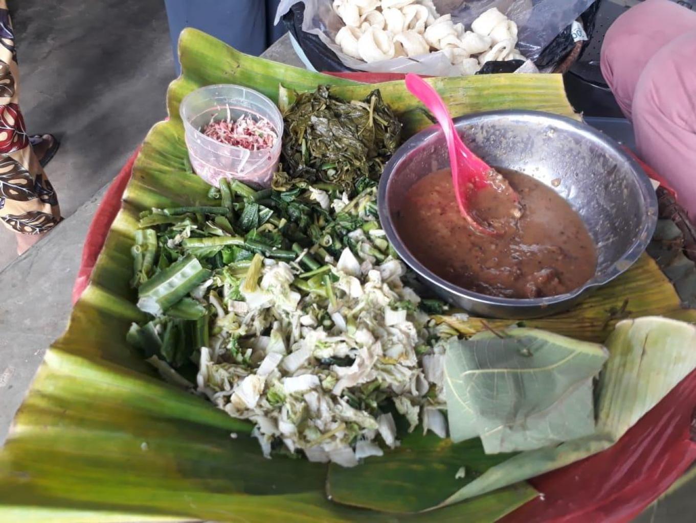 Lotek Sambal Budin