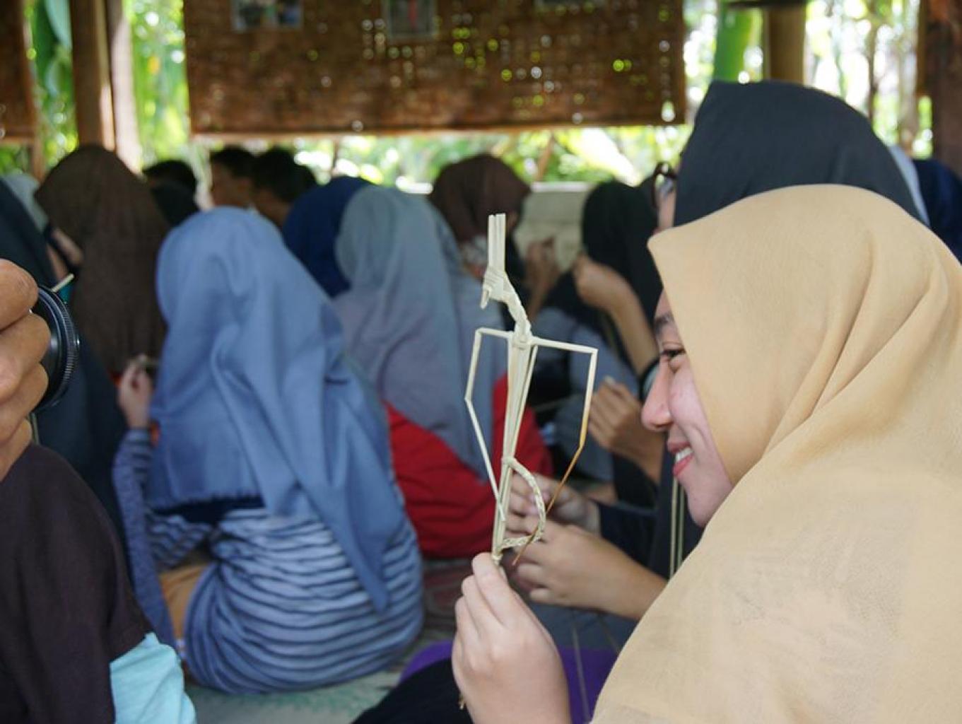 Kreasi Wayang Rumput