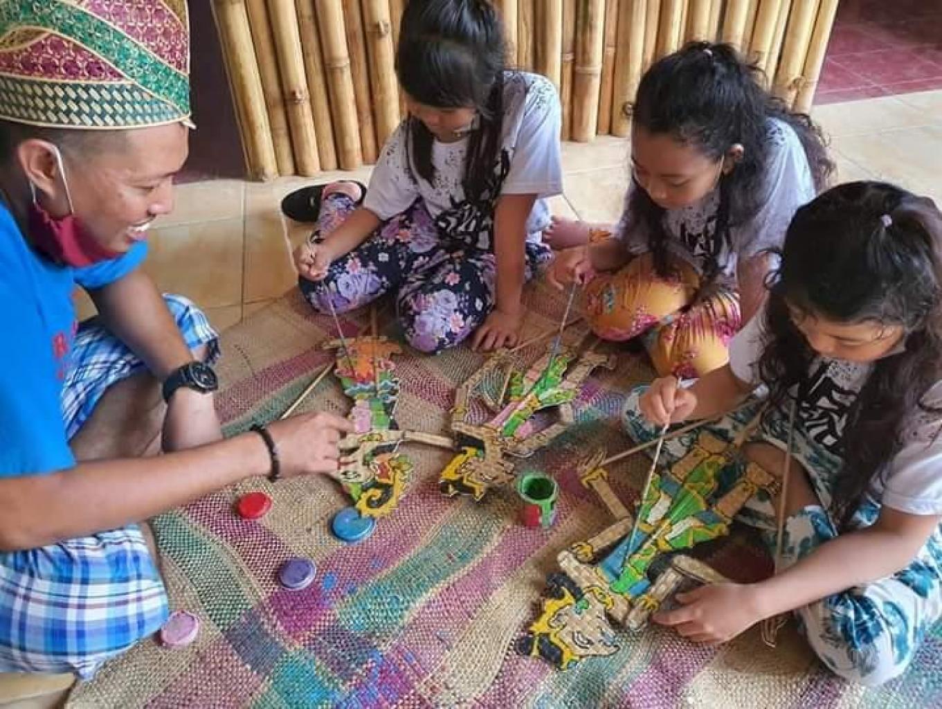 PAKET EDUWISATA KERAJINAN WAYANG JAJANG (BAMBU)