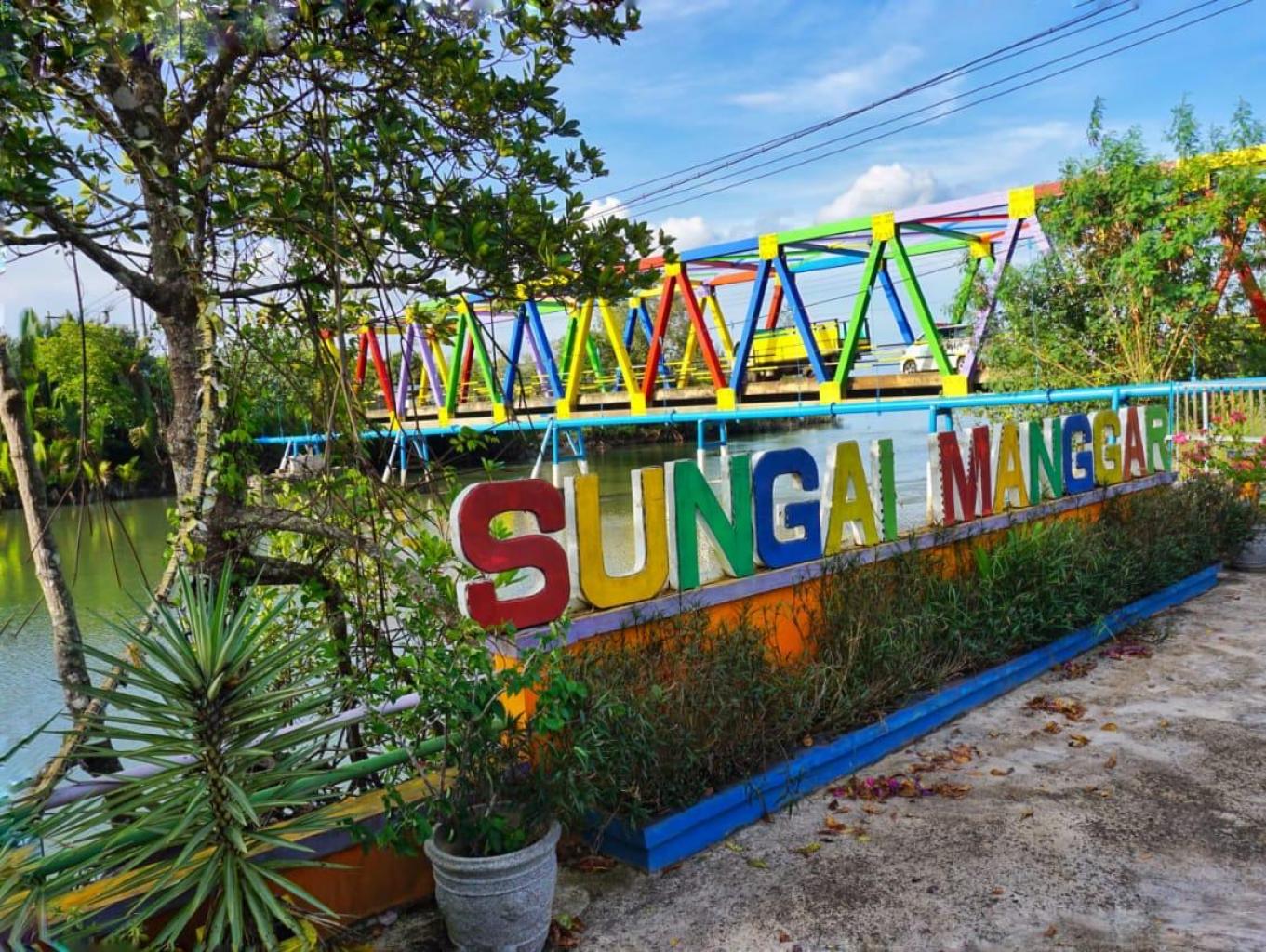 Jembatan Sungai Manggar