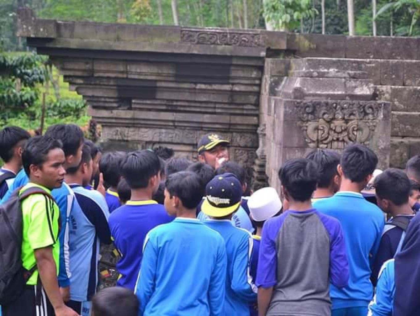 paket wisata cagar budaya dan peradaban Majapahit di kedaton andungbiru 