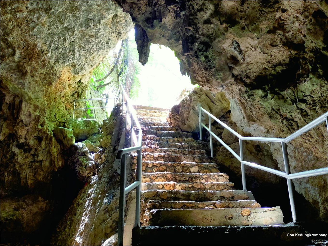 Gua Kedungkrombang
