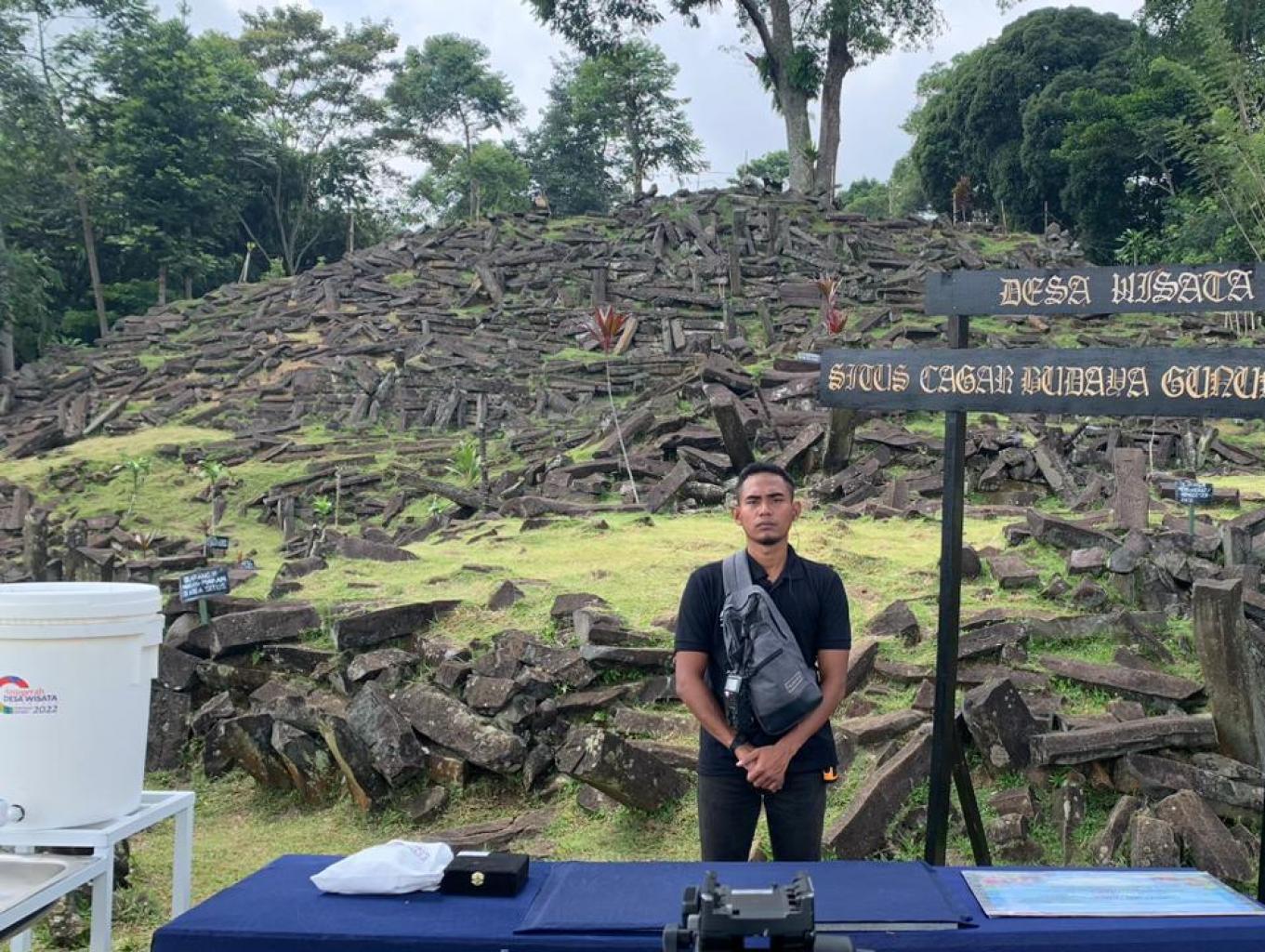 Wisata Situs Gunung Padang