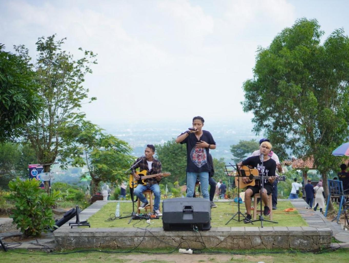 Live Music