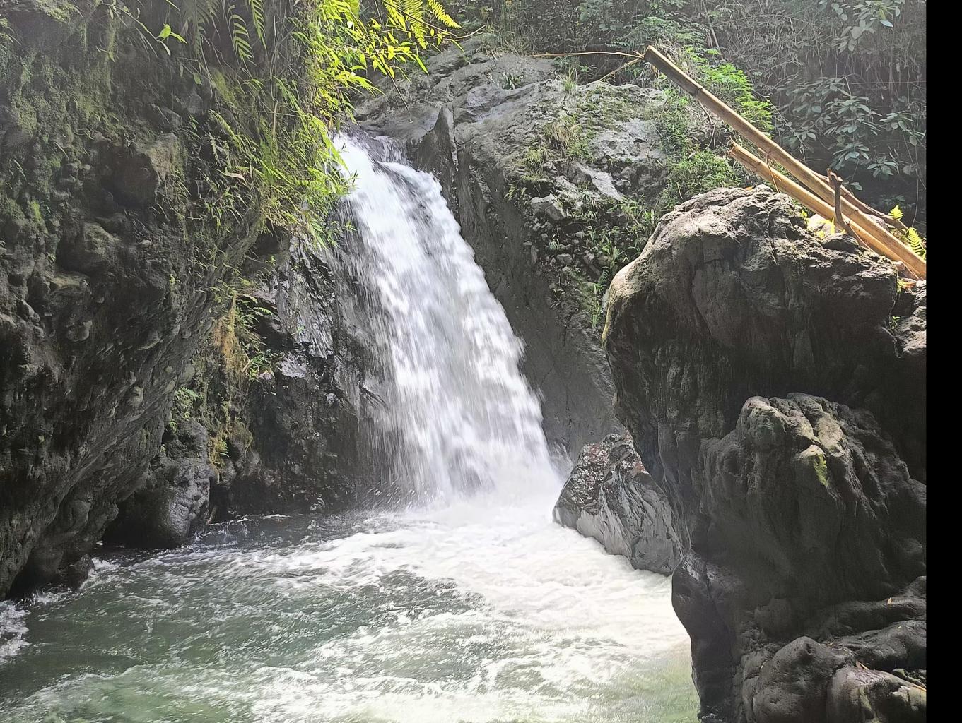 Atraksi alam Air Terjun Jaran Kurus