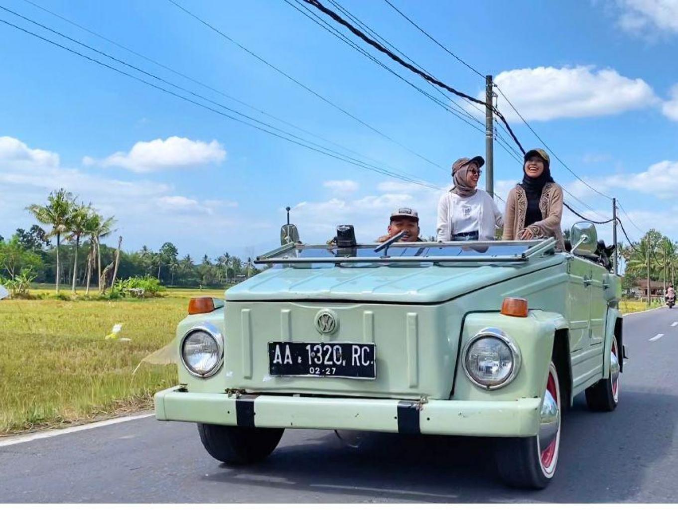 Jelajah Desa Borobudur naik mobil VW 