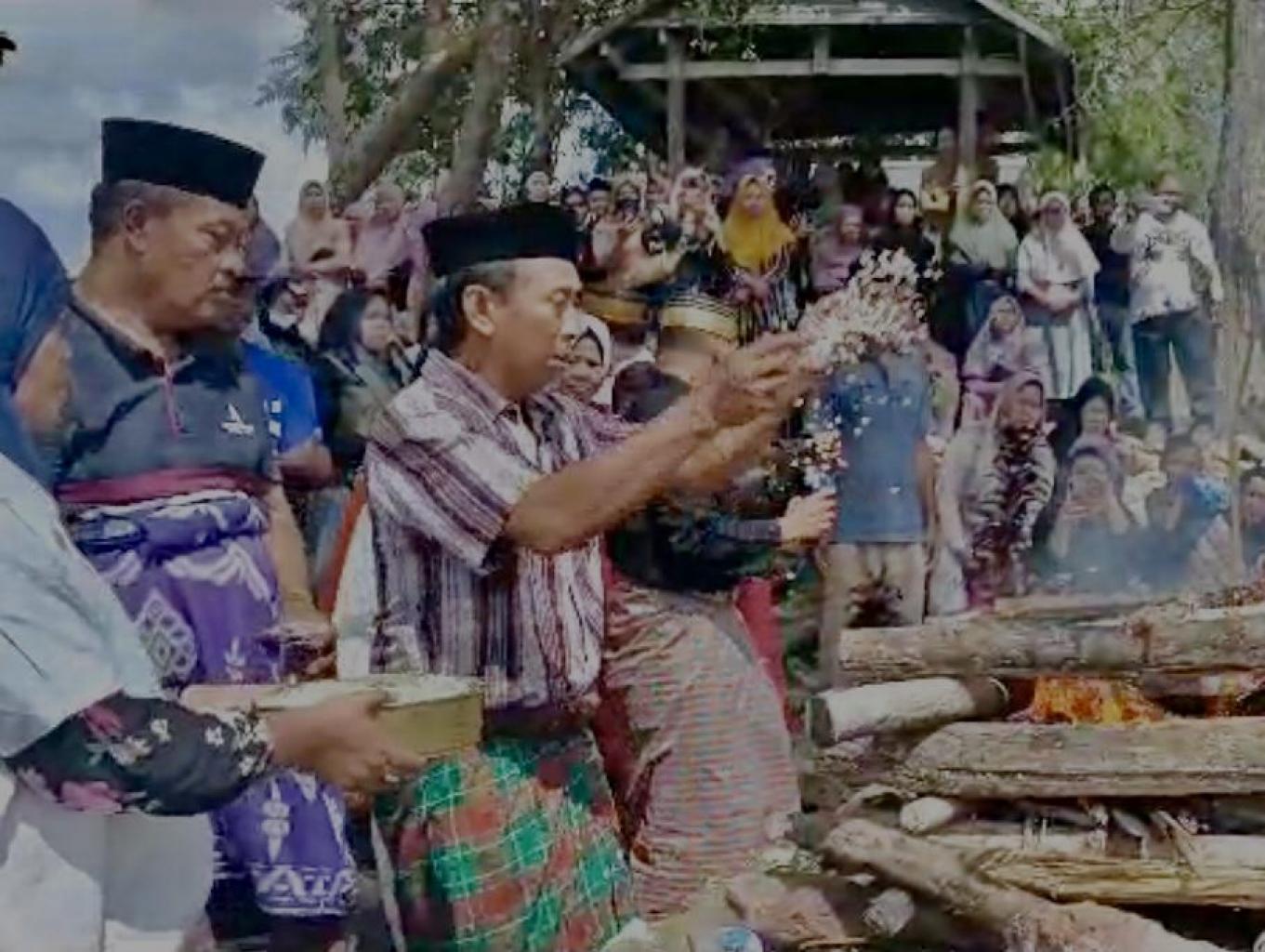 Upacara Attunuang (Pembakaran)