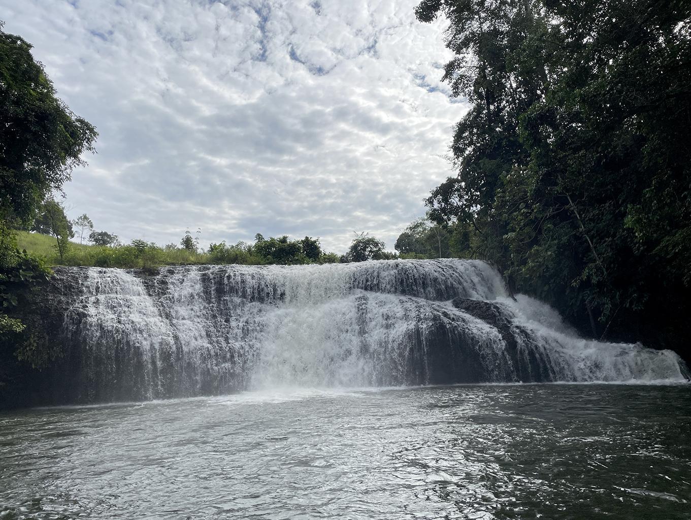WISATA RIAM SENGADUNG