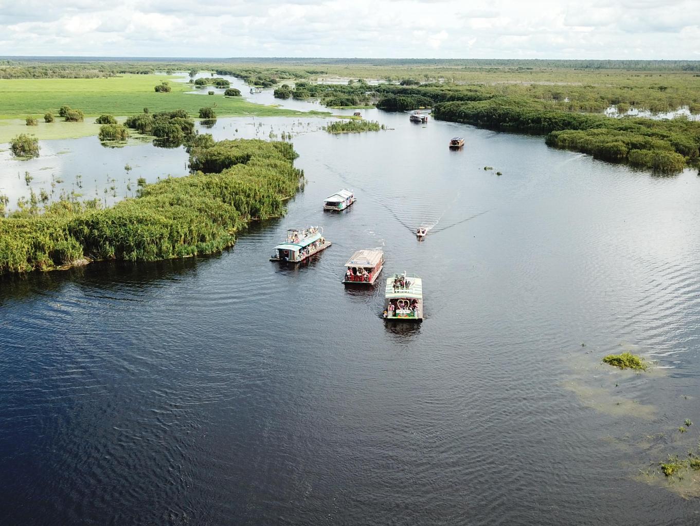 Pondok Terapung/Lanting (susur sungai)