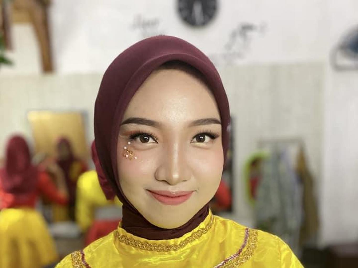 PAKAIAN ADAT BUDAYA TOLITOLI