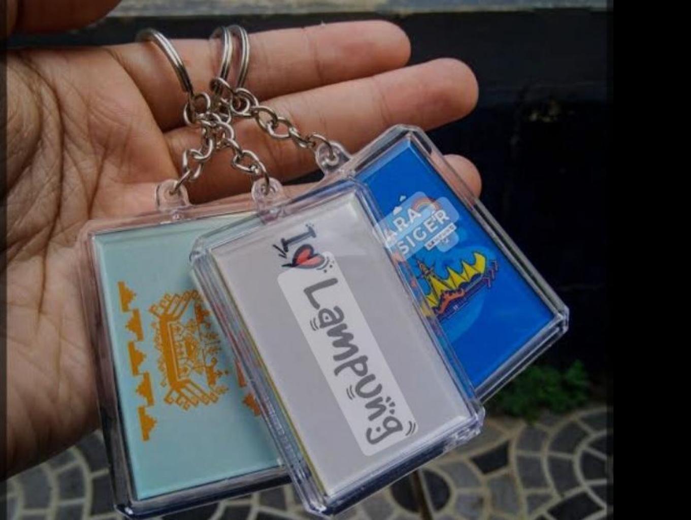 Gantungan kunci lampung