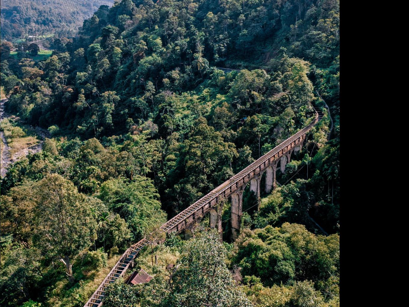 Wisata Sejarah Bangunan Peninggalan Zaman Kolonial