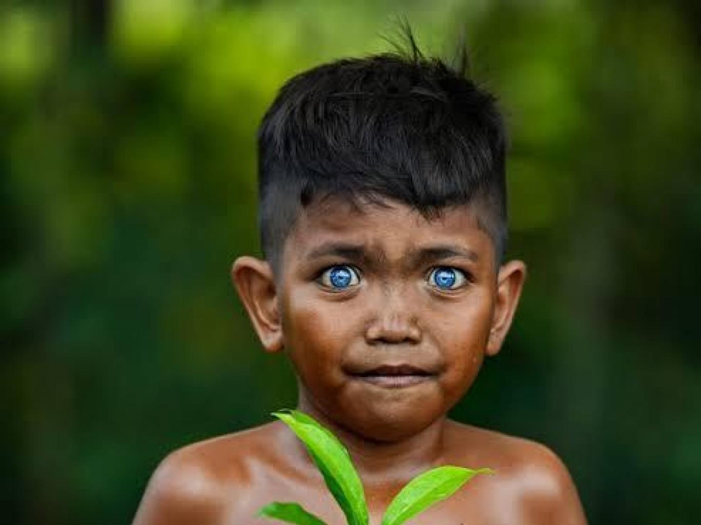 Mata Biru (Blue Eyes)