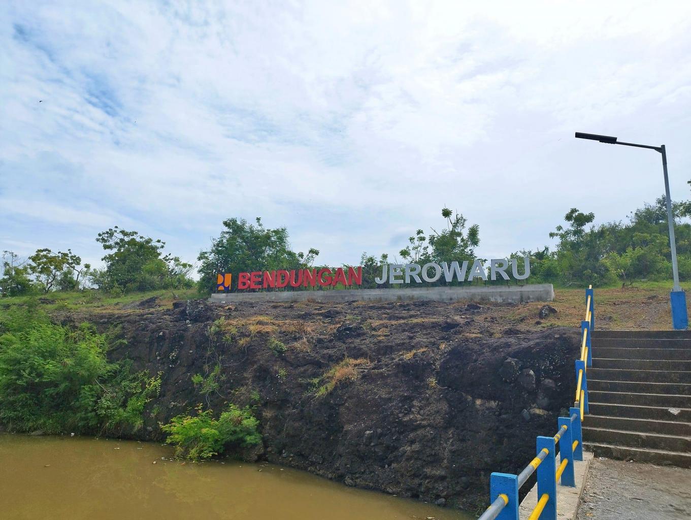 Bendungan Jerowaru