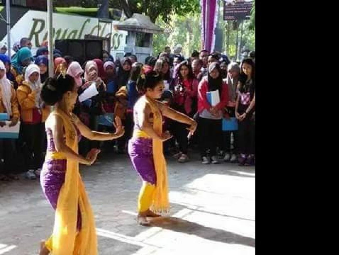 Tari tradisional 