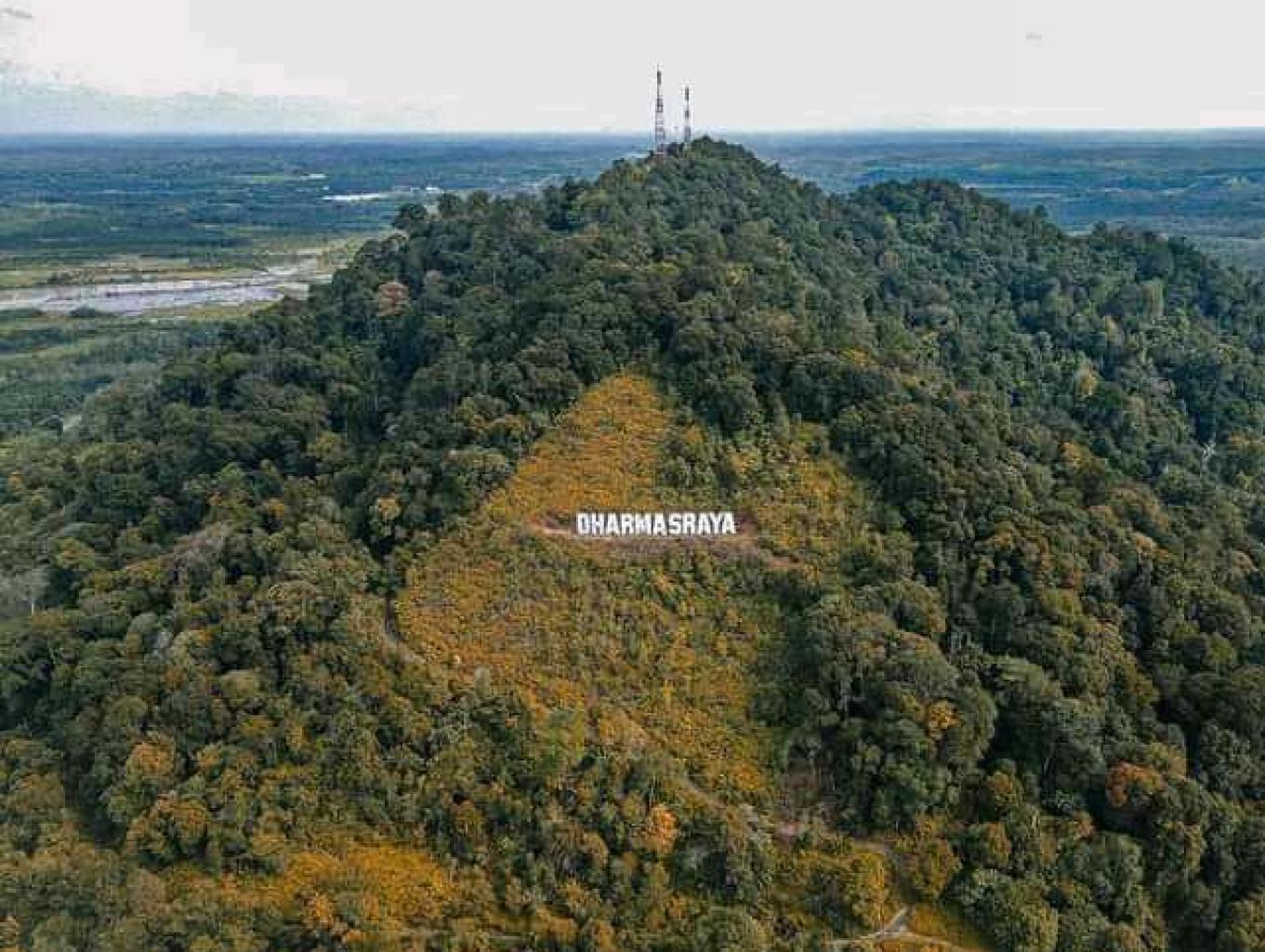 Puncak Gunung Medan