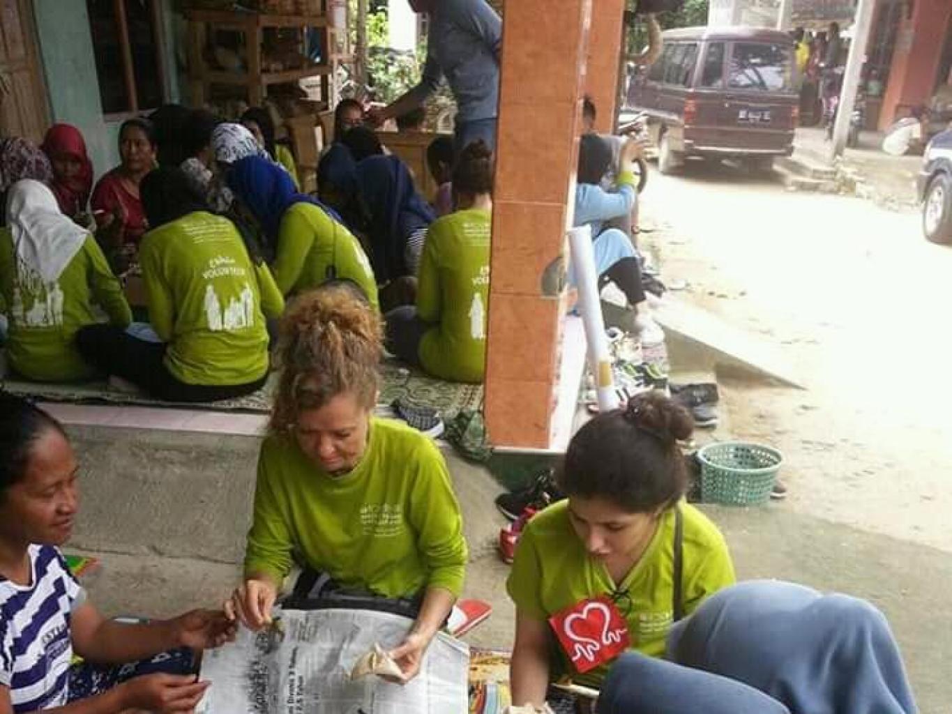 Edukasi batik tulis media kayu