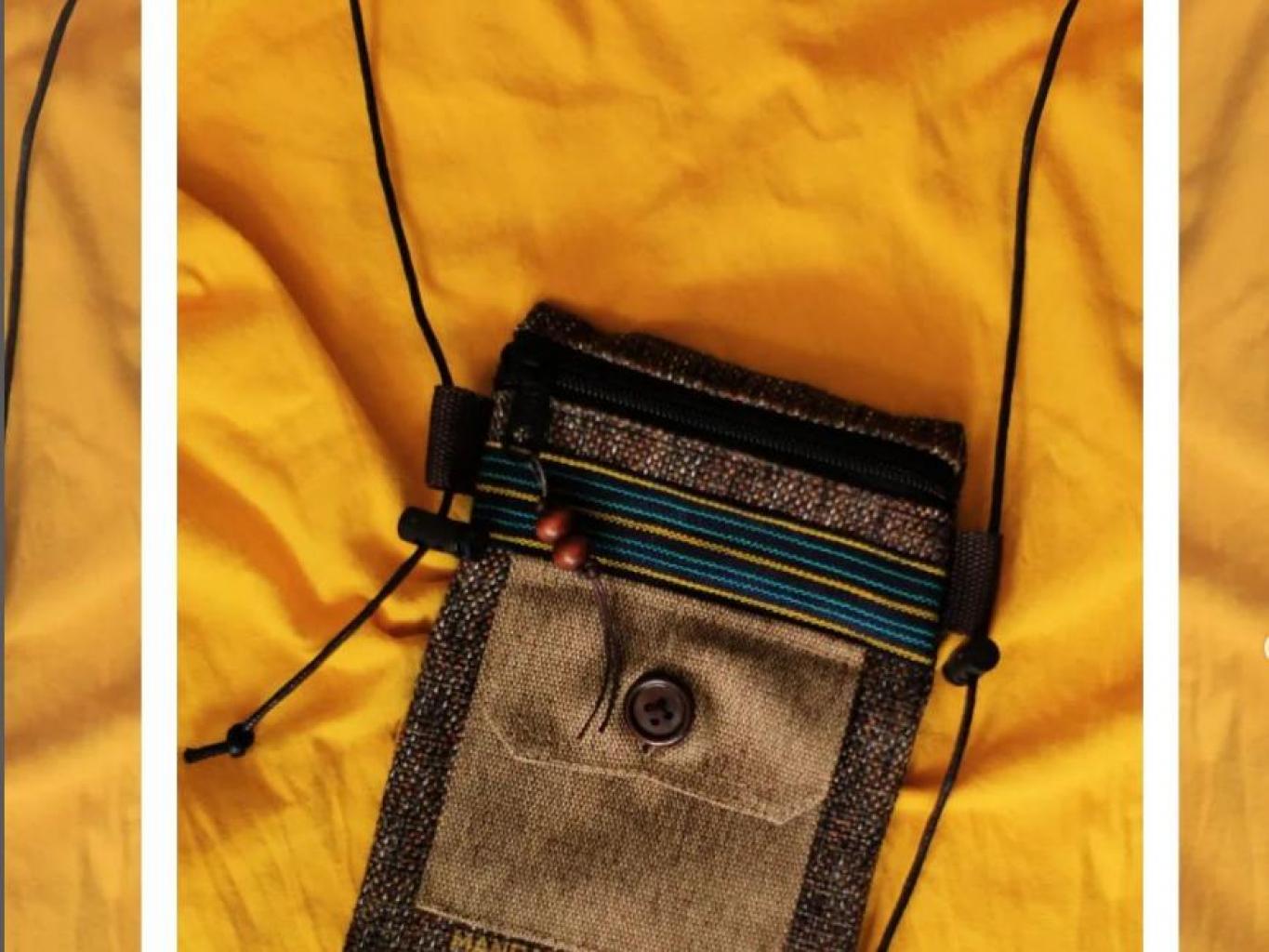 SLING POUCH MERIORIO Mandar Expedition