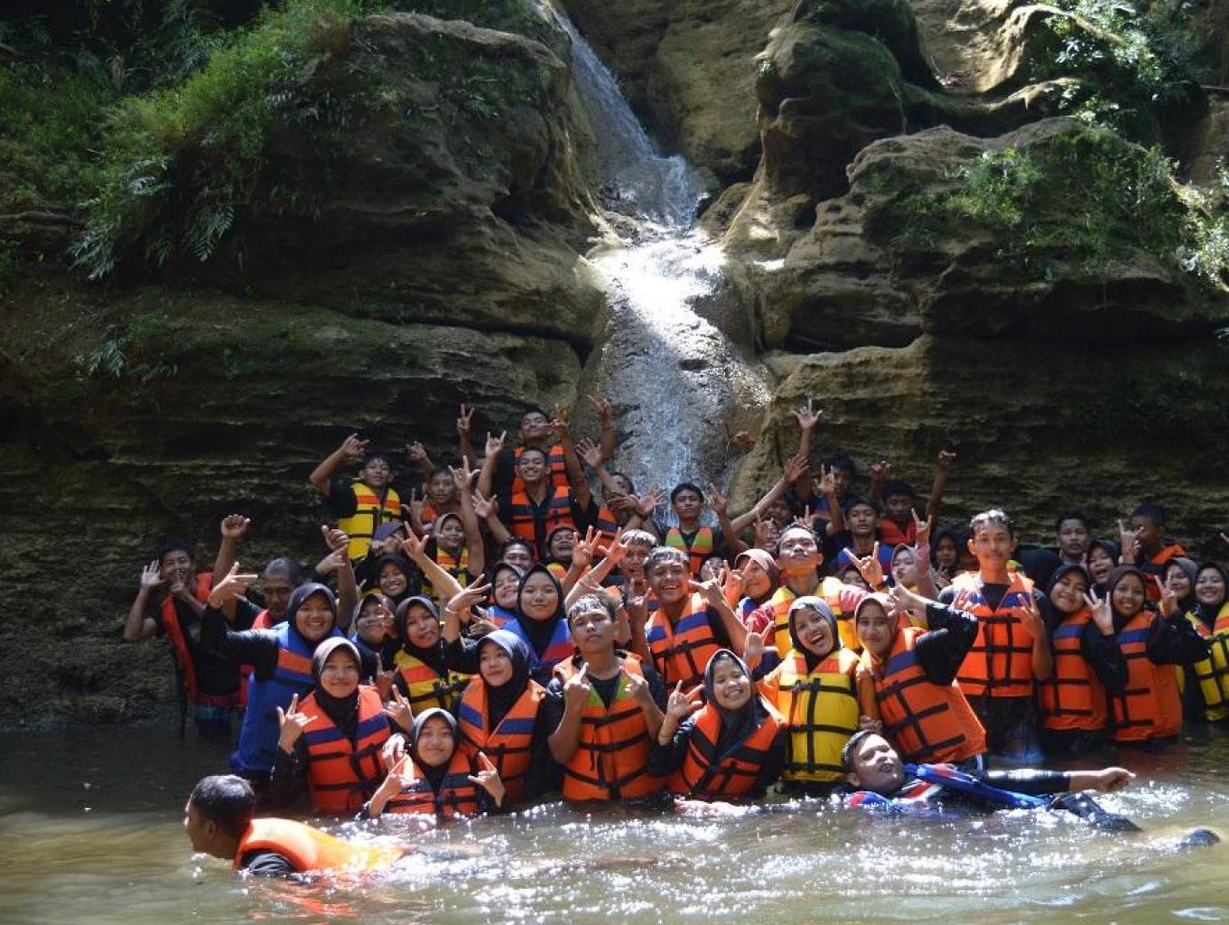 Paket Body Rafting Cijoelang