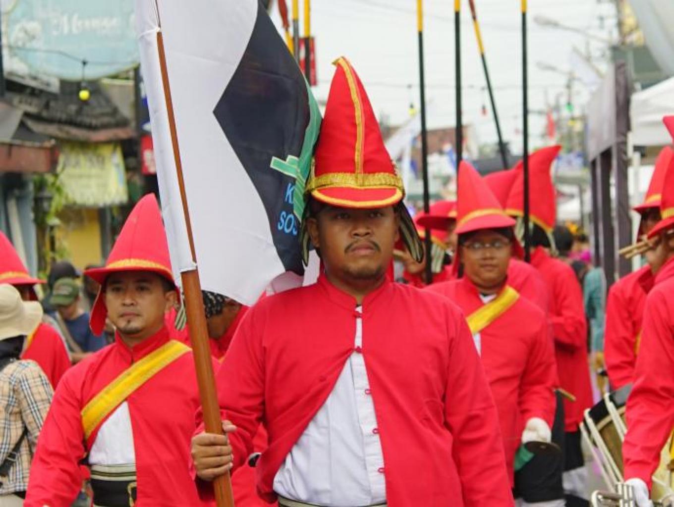 Mencoba Menjadi Bregodo