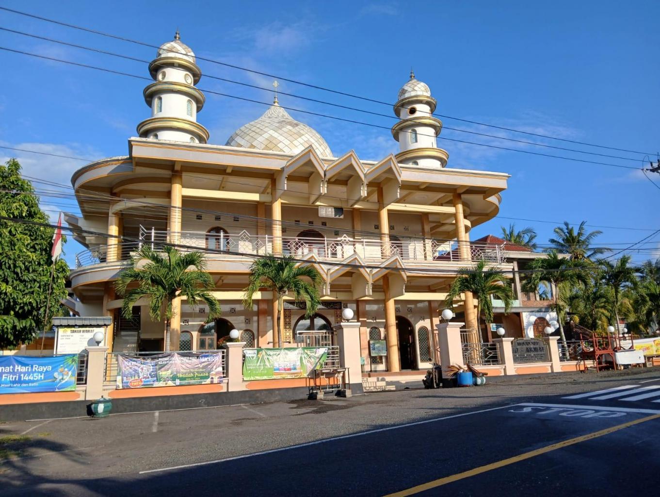 Paket mengenal budaya muslim di masjid dan juga bangunan masjid.