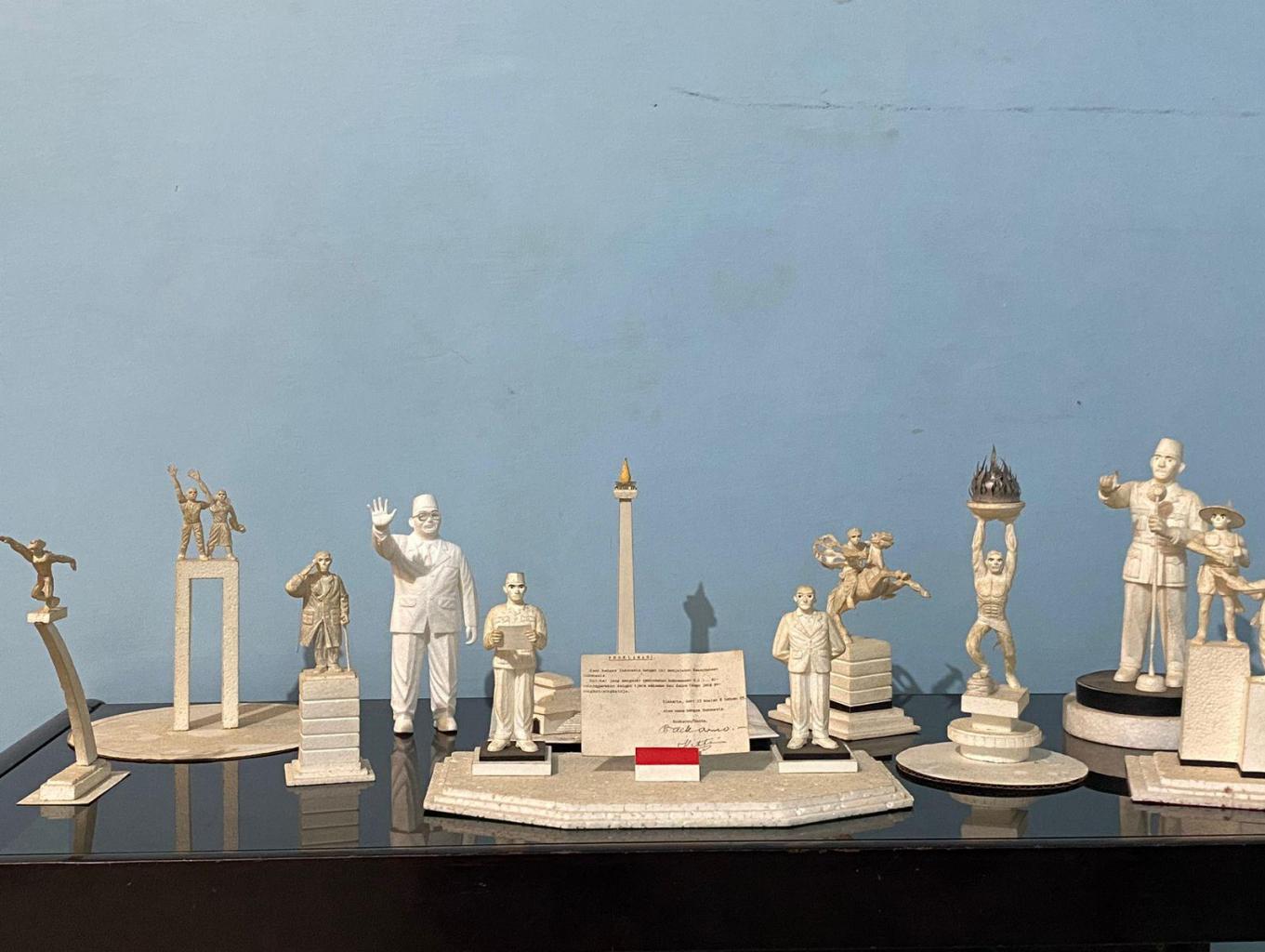 Miniatur Pahlawan bahan sterofom
