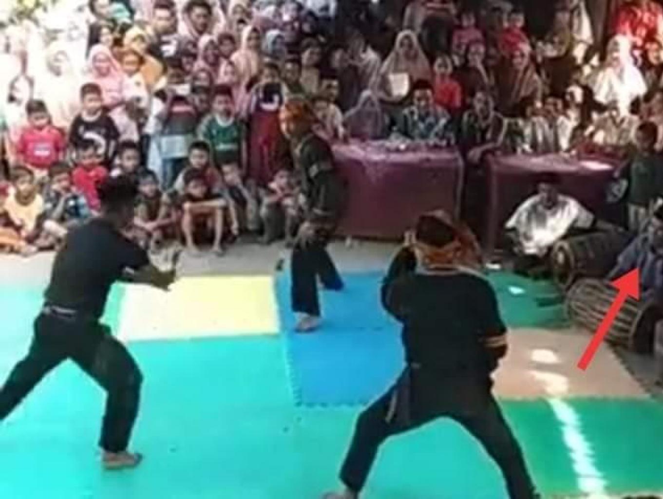 Wisata budaya (Penampilan pencak silat  saat acara perayaan hari besar (hari raya))