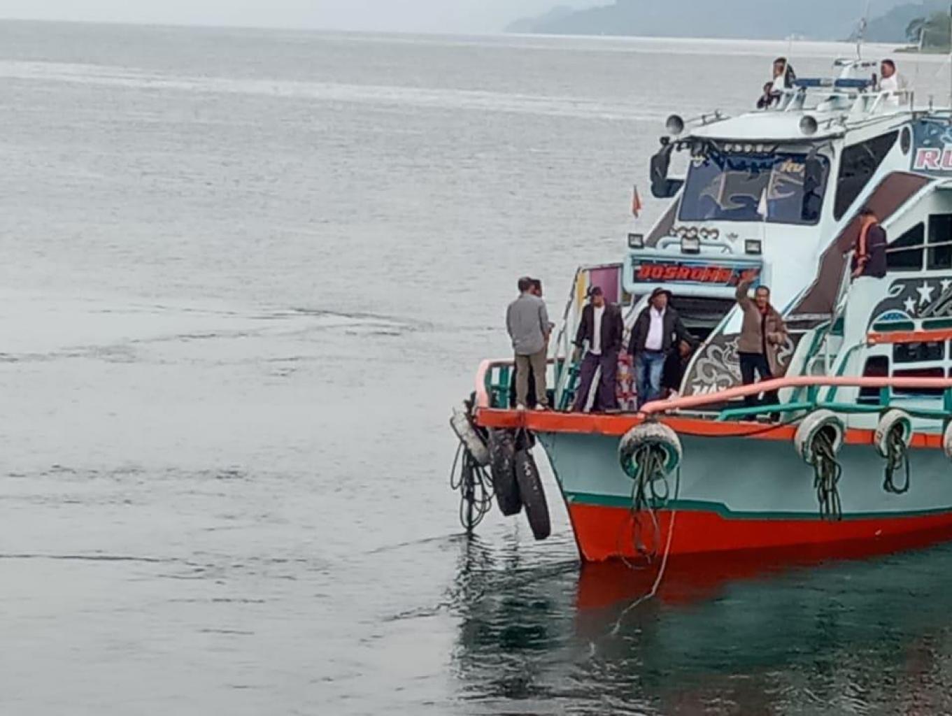 kapal  desa wisata silalahi III