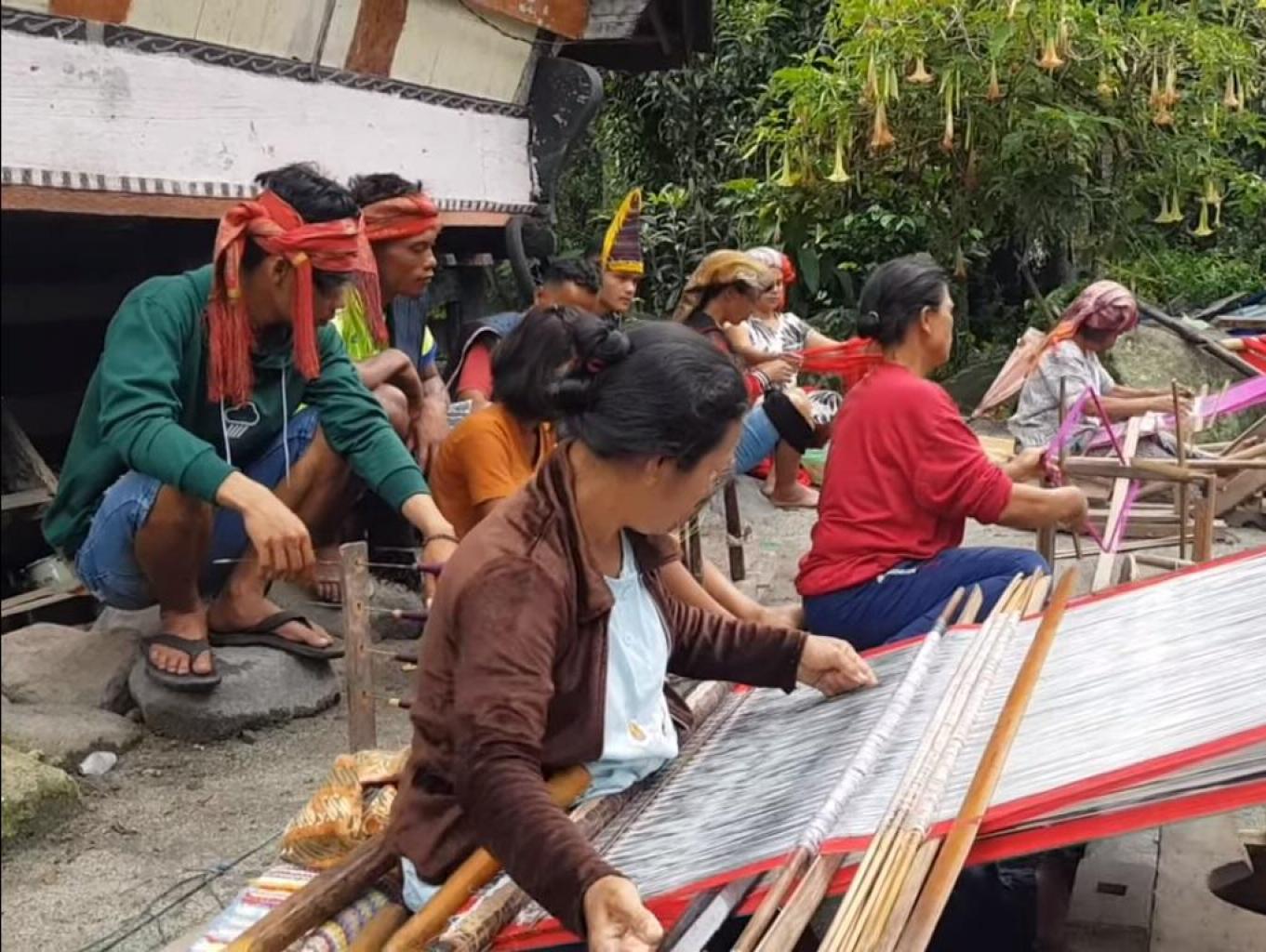 tenun ulos