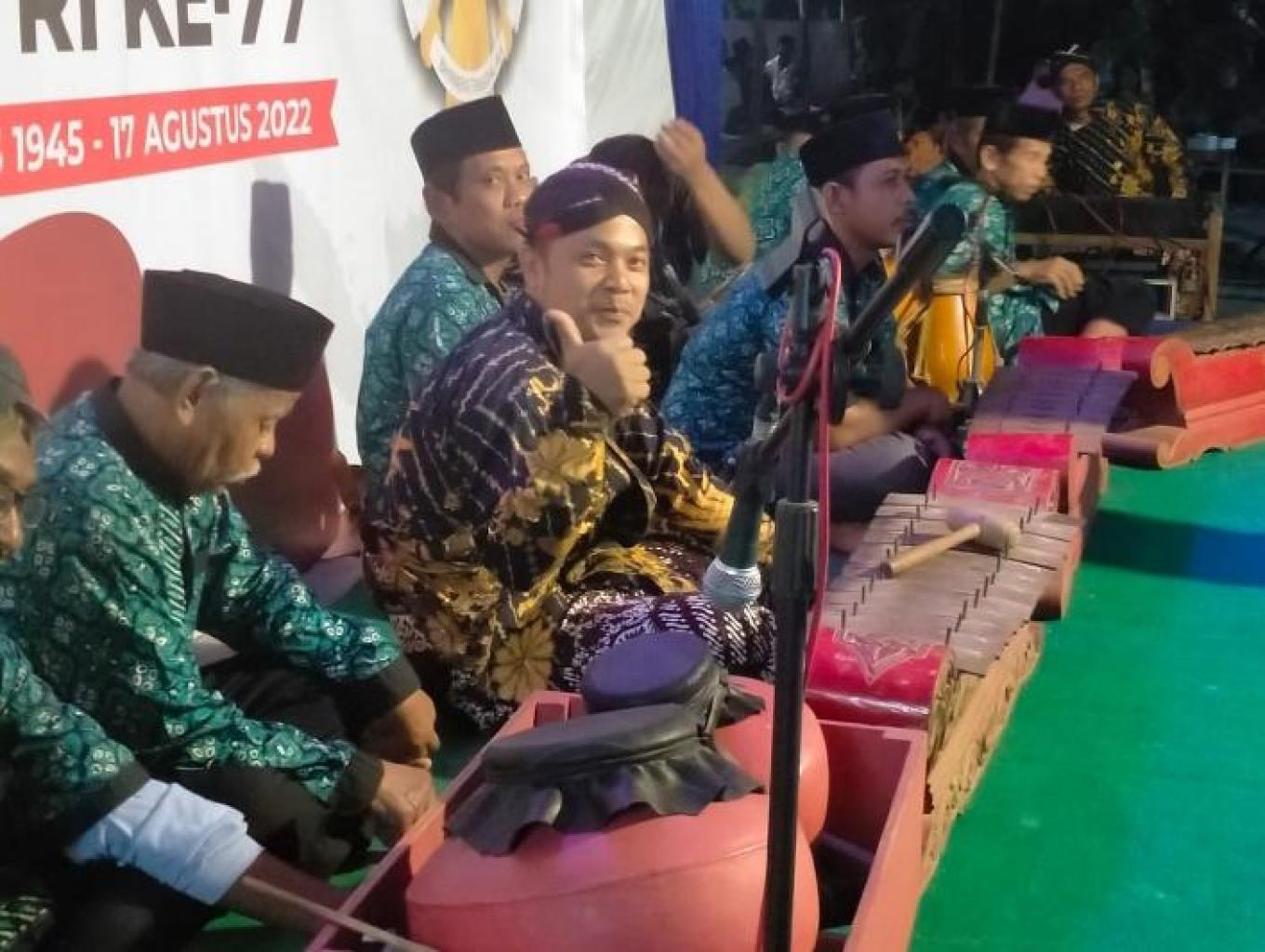 Kesenian tradisional PEKBUNG