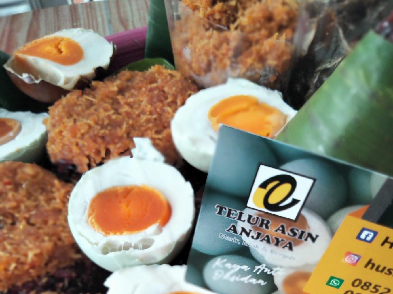 Telur Asin Bakar 