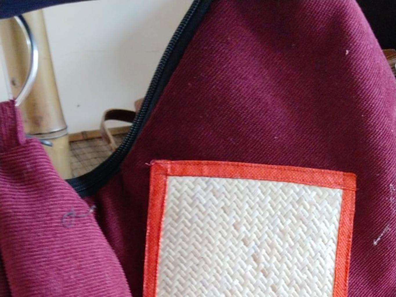 TAS ANYAMAN ROTAN