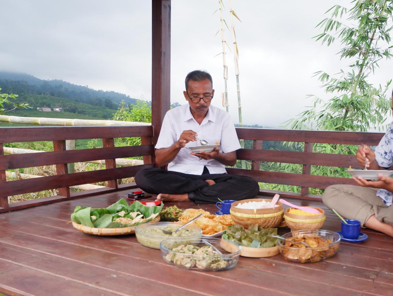 Sehari di Gulangpongge