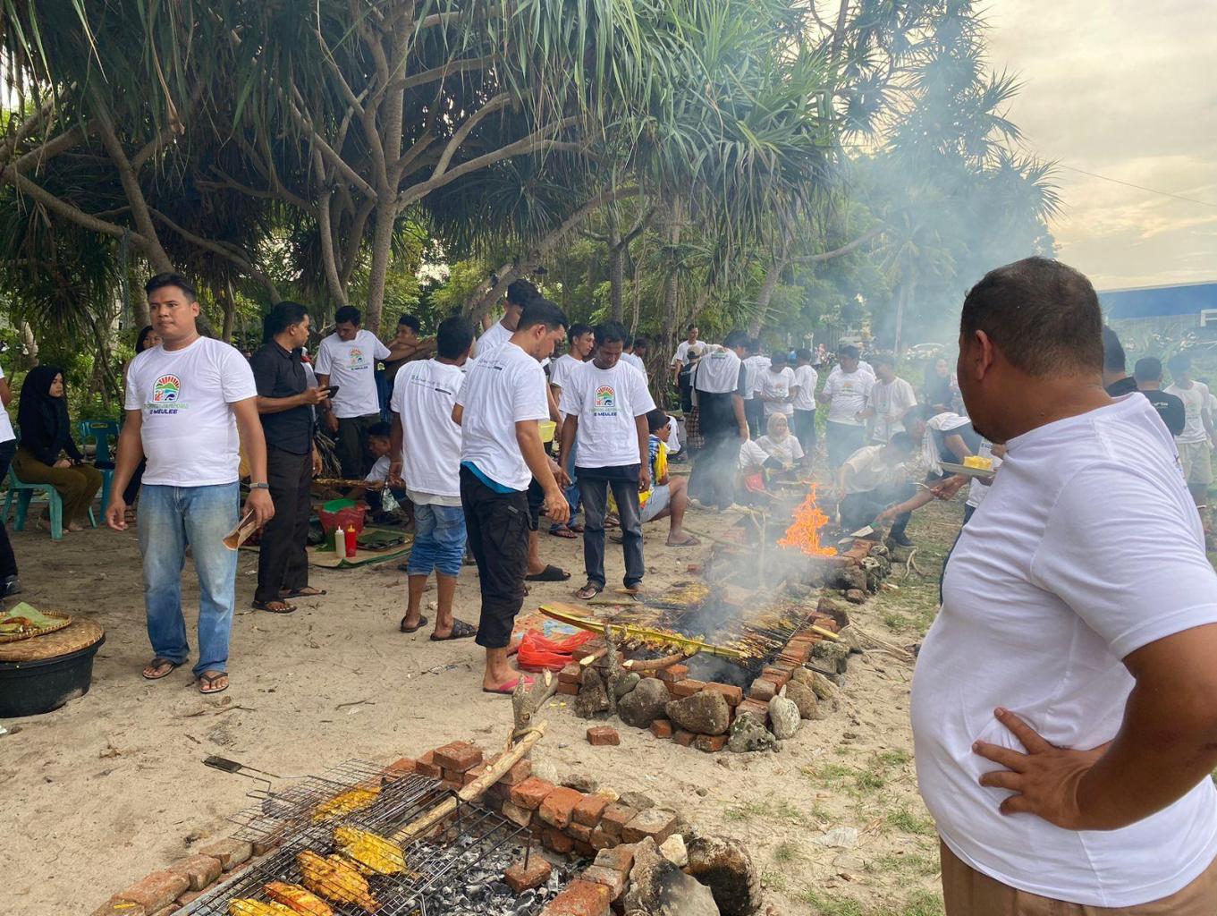 Atraksi Ikan Bakar