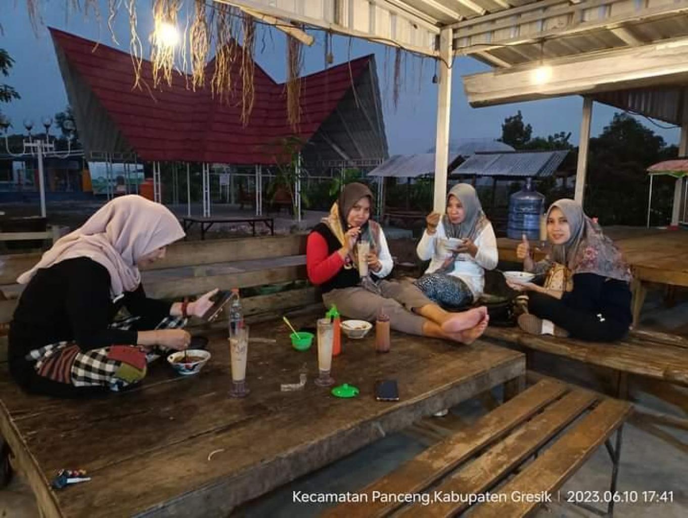 Foodcourt/Cafetaria Doudo Eduwisata