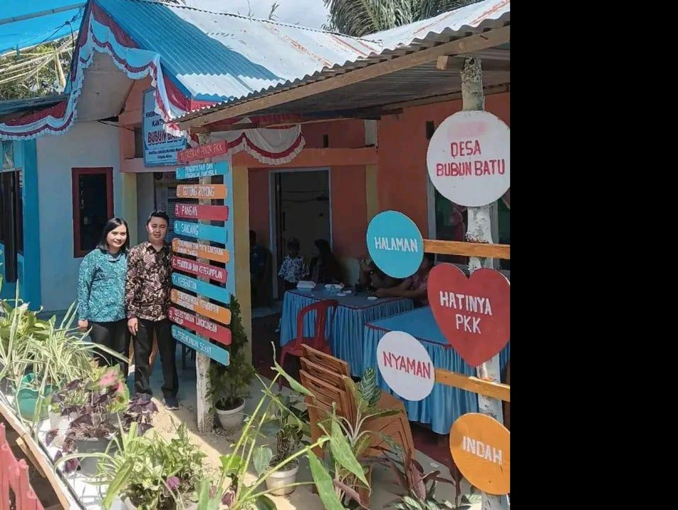 kepala Desa  dan ketua PKK desa Bubun BAtu