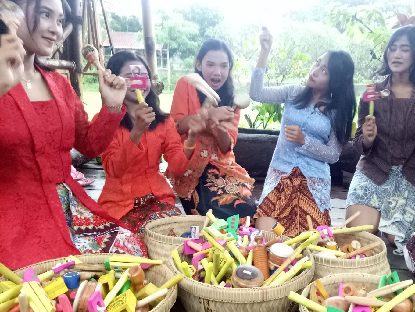 Kriya Dolanan Tradisional