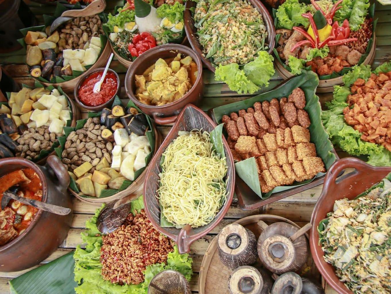 Kuliner Tradisonal Kampung Budaya Polowijen